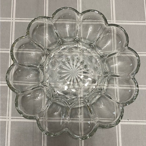 Vtg Anchor Hocking Prescut Clear Glass Holds 12 Deviled Eggs Relish Tray Platter - Picture 4 of 6